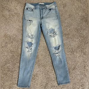 KanCan size 28, ankle skinny